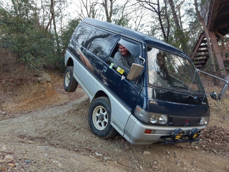Illustration for article titled Brought a Mitsubishi Delica Chamonix to an offroad park...